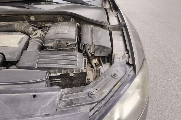 Used Volkswagen Passat 2011 1.8TSI DSG Prestige Edition Engine Bay Left