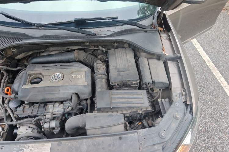 Used Volkswagen Passat 2011 1.8 TSI DSG Prestige Edition Engine Bay Left