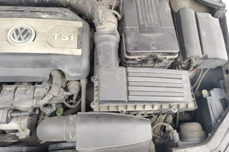 Used Volkswagen Passat 2011 1.8 TSI DSG Ultimate Edition Engine Bay Left