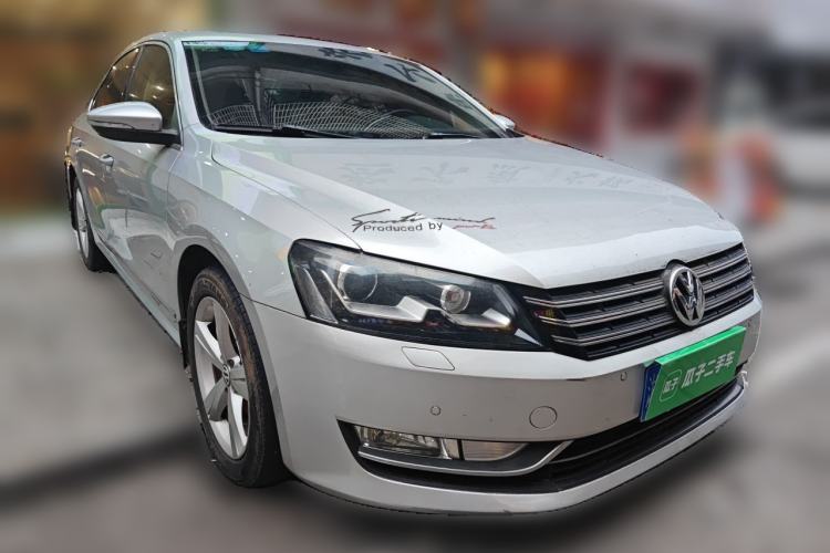 Used Volkswagen Passat 2011 1.8TSI DSG Prestige Edition Front Right 45 Deg