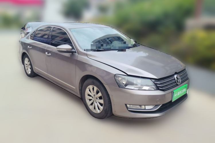 Used Volkswagen Passat 2011 1.8TSI Automatic Prestige Edition Front Right 45 Deg