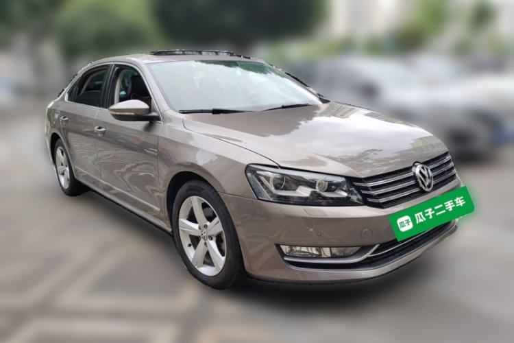 Used Volkswagen Passat 2011 1.8 TSI DSG Ultimate Edition Front Right 45 Deg