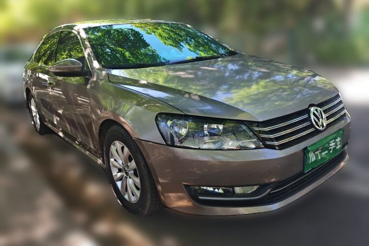 Used Volkswagen Passat 2011 1.8TSI Automatic Prestige Edition Front Right 45 Deg
