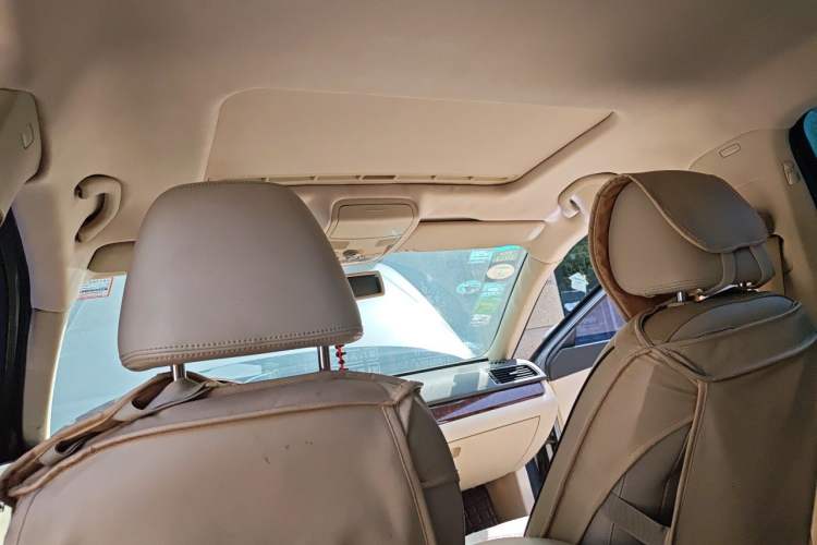 Used Volkswagen Passat 2011 1.8 TSI DSG Ultimate Edition Headliner