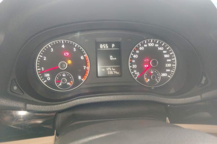 Used Volkswagen Passat 2011 1.8TSI Automatic Prestige Edition Instrument Cluster