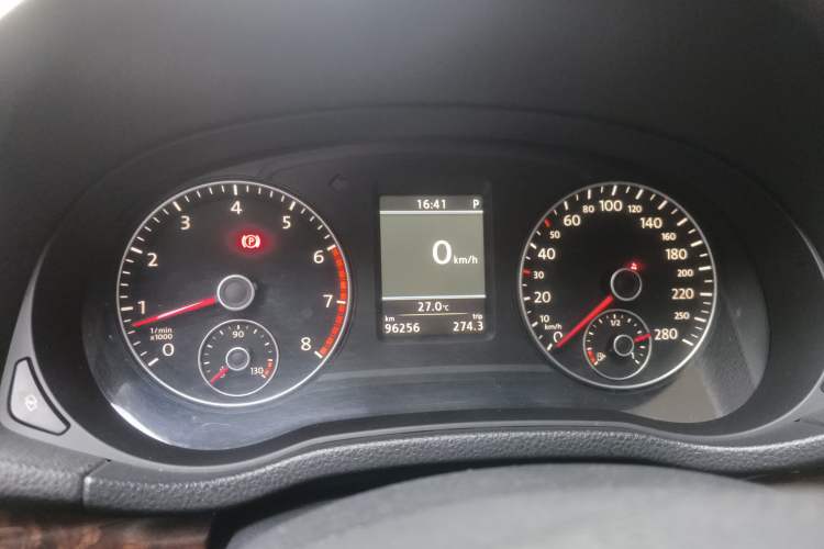 Used Volkswagen Passat 2011 1.8TSI DSG Prestige Edition Instrument Cluster