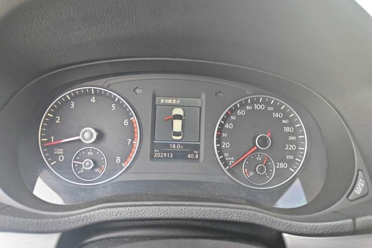 Used Volkswagen Passat 2011 1.8 TSI DSG Ultimate Edition Instrument Cluster