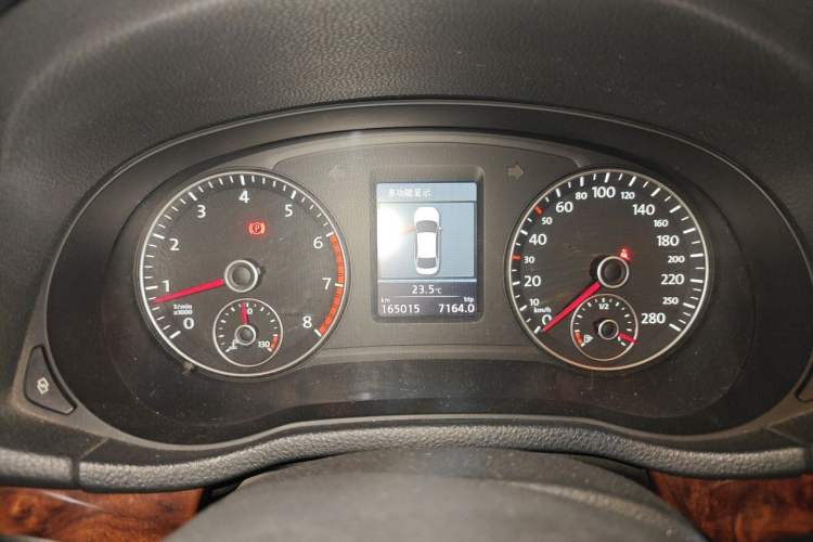 Used Volkswagen Passat 2011 2.0 TSI DSG Premium Edition Instrument Cluster