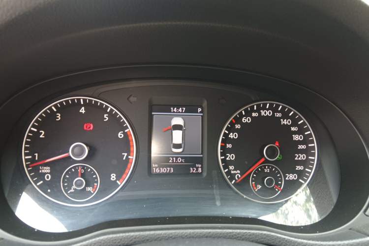 Used Volkswagen Passat 2011 2.0 TSI DSG Premium Edition Instrument Cluster