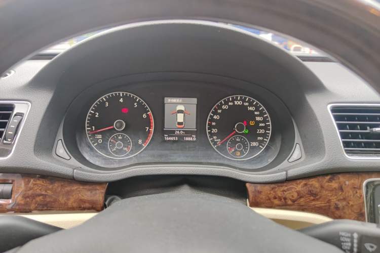 Used Volkswagen Passat 2011 1.8 TSI DSG Ultimate Edition Instrument Cluster