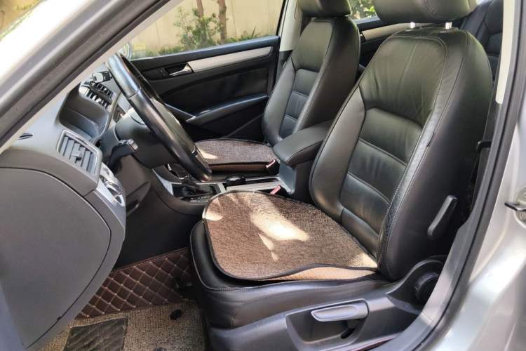 Used Volkswagen Passat 2011 1.8 TSI DSG Prestige Edition Left Front Seat