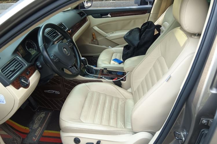 Used Volkswagen Passat 2011 2.0 TSI DSG Premium Edition Left Front Seat