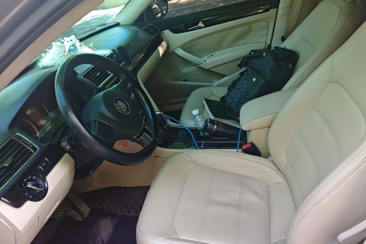 Used Volkswagen Passat 2011 1.8TSI Automatic Prestige Edition Left Front Seat