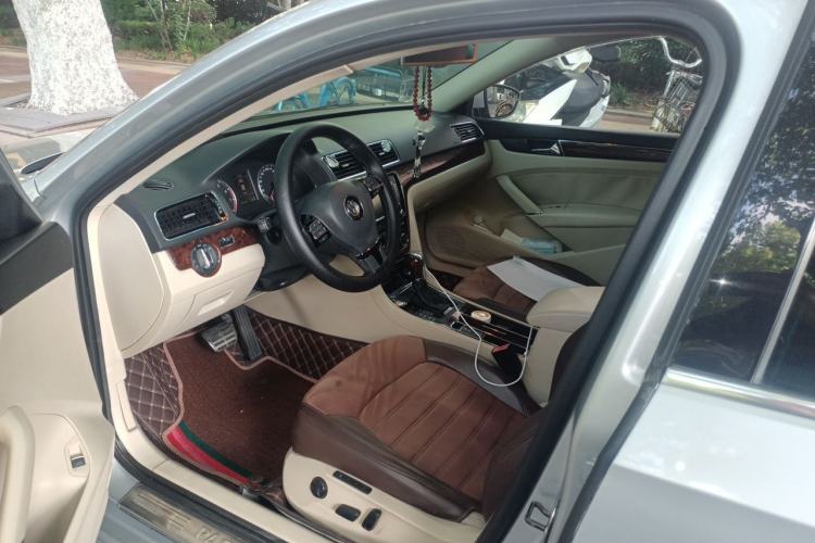 Used Volkswagen Passat 2011 3.0L V6 DSG Flagship Edition Left Front Seat