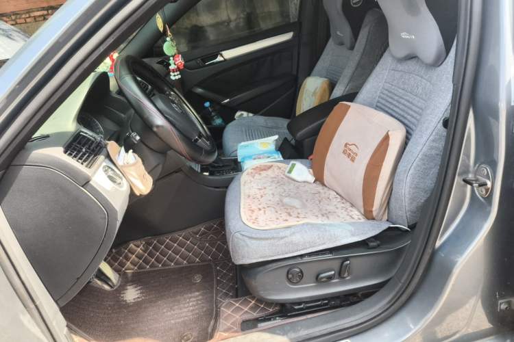 Used Volkswagen Passat 2011 1.8 TSI DSG Ultimate Edition Left Front Seat