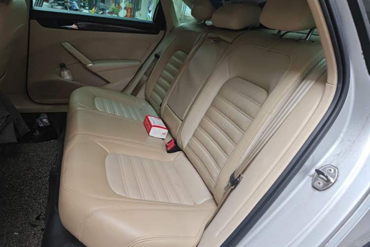 Used Volkswagen Passat 2011 1.8TSI DSG Prestige Edition Left Rear Seat