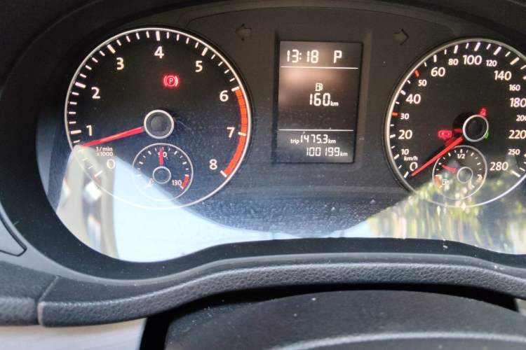 Used Volkswagen Passat 2011 1.8 TSI DSG Prestige Edition Odometer Close Up