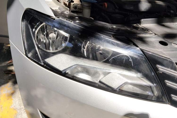 Used Volkswagen Passat 2011 1.8 TSI DSG Prestige Edition Right Front Headlight
