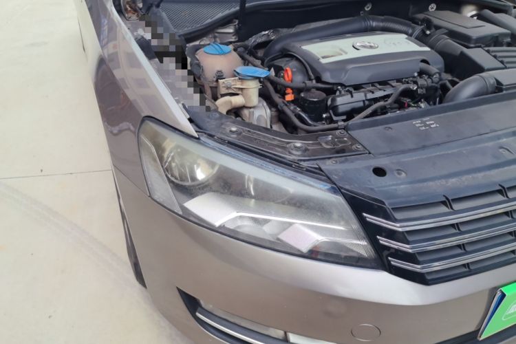 Used Volkswagen Passat 2011 1.8TSI Automatic Prestige Edition Right Front Headlight