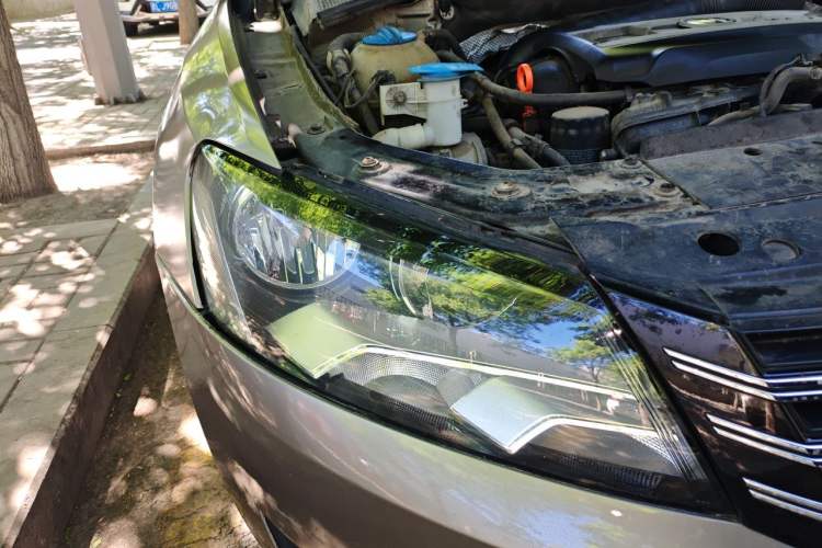Used Volkswagen Passat 2011 1.8TSI Automatic Prestige Edition Right Front Headlight