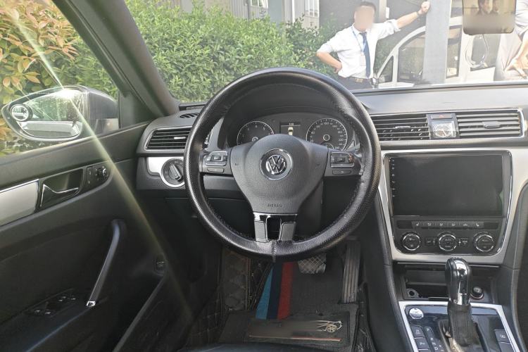 Used Volkswagen Passat 2011 1.8 TSI DSG Ultimate Edition Steering Wheel