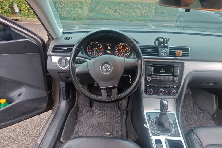 Used Volkswagen Passat 2011 1.8 TSI DSG Prestige Edition Steering Wheel