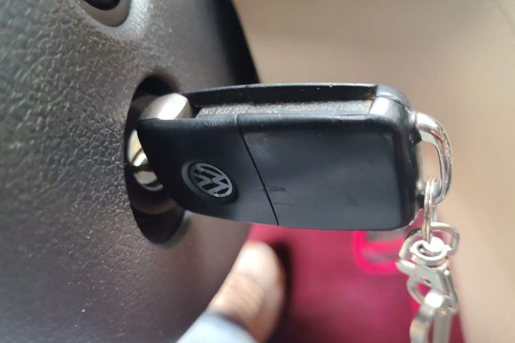 Used Volkswagen Passat 2011 1.8TSI Automatic Prestige Edition Vehicle Key