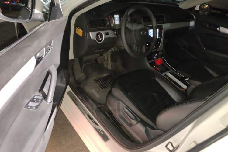 Used Volkswagen Passat 2011 1.8 TSI DSG Prestige Edition Driver Seat