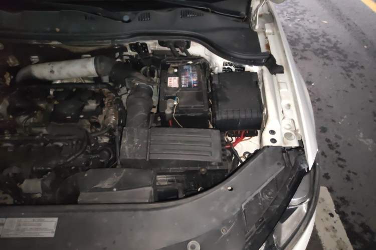 Used Volkswagen Passat 2011 2.0 TSI DSG Premium Edition Engine Bay Left