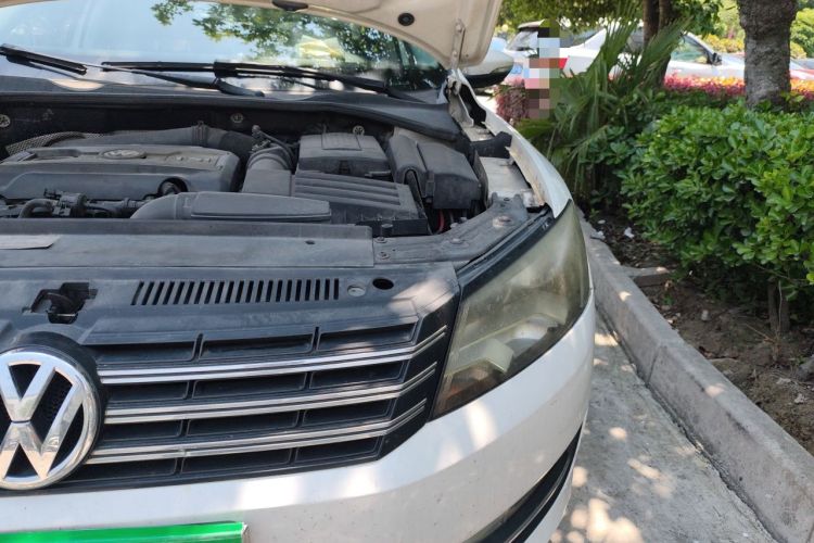 Used Volkswagen Passat 2011 1.8 TSI DSG Prestige Edition Engine Bay Left