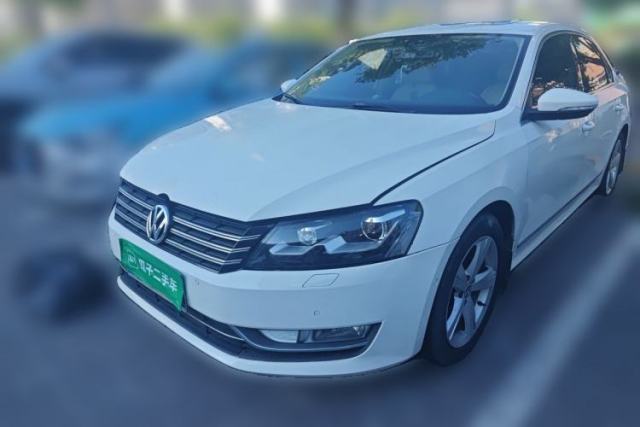 Ojetý Volkswagen Passat 2011 2.0 TSI DSG Ultimate Edition