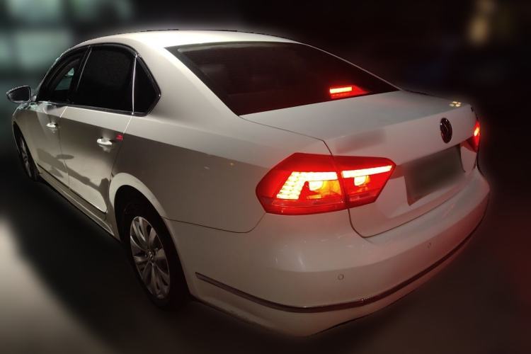 Used Volkswagen Passat 2011 1.8 TSI DSG Prestige Edition Rear Left 45 Deg