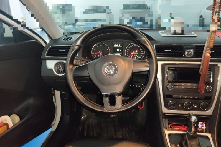 Used Volkswagen Passat 2011 1.8 TSI DSG Prestige Edition Steering Wheel