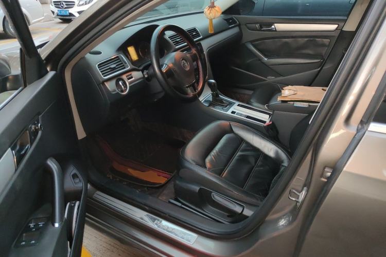 Used Volkswagen Passat 2011 1.8TSI Automatic Prestige Edition Driver Seat