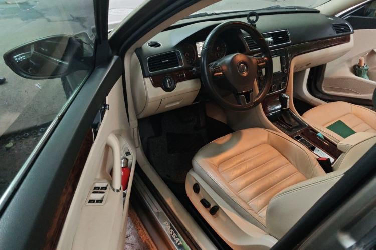 Used Volkswagen Passat 2011 1.8TSI DSG Prestige Edition Driver Seat