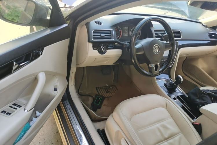 Used Volkswagen Passat 2011 1.8 TSI DSG Prestige Edition Driver Seat