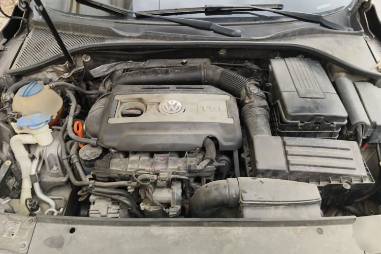 Used Volkswagen Passat 2011 1.8 TSI DSG Prestige Edition Engine Bay