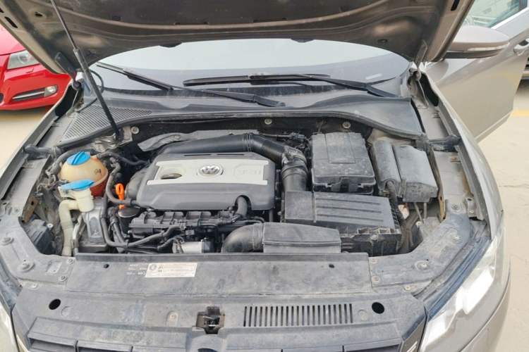Used Volkswagen Passat 2011 2.0 TSI DSG Ultimate Edition Engine Bay