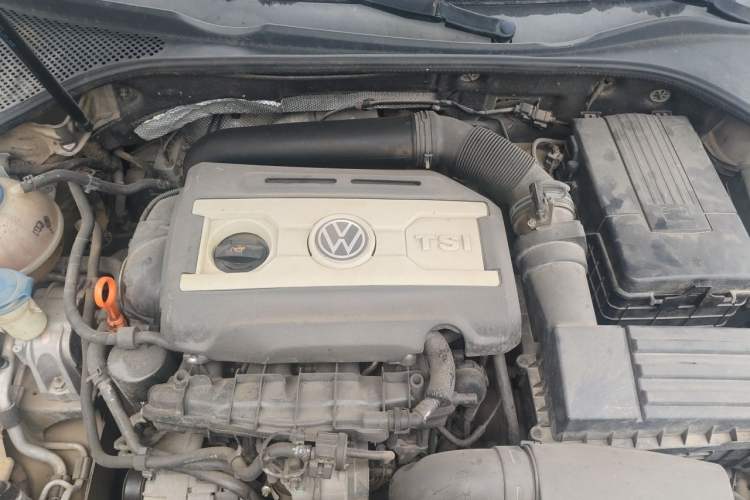Used Volkswagen Passat 2011 1.8 TSI DSG Ultimate Edition Engine Bay