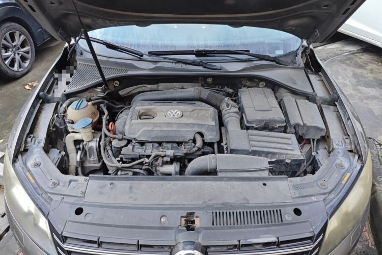Used Volkswagen Passat 2011 2.0 TSI DSG Ultimate Edition Engine Bay