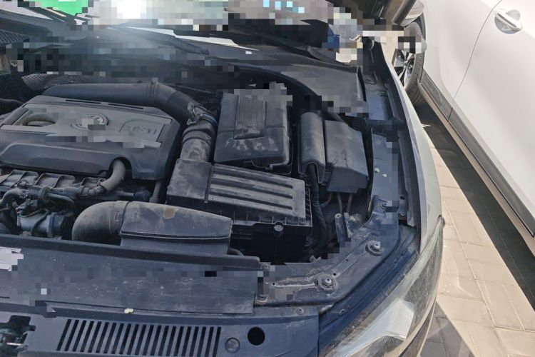 Used Volkswagen Passat 2011 1.8TSI Automatic Prestige Edition Engine Bay Left