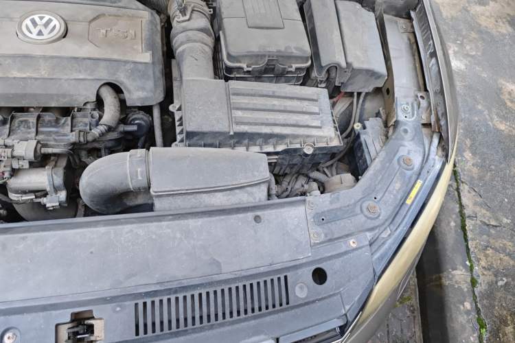 Used Volkswagen Passat 2011 2.0 TSI DSG Ultimate Edition Engine Bay Left
