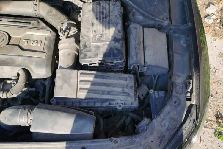Used Volkswagen Passat 2011 1.8 TSI DSG Prestige Edition Engine Bay Left