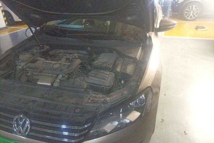 Used Volkswagen Passat 2011 1.4 TSI DSG Prestige Edition Engine Bay Left