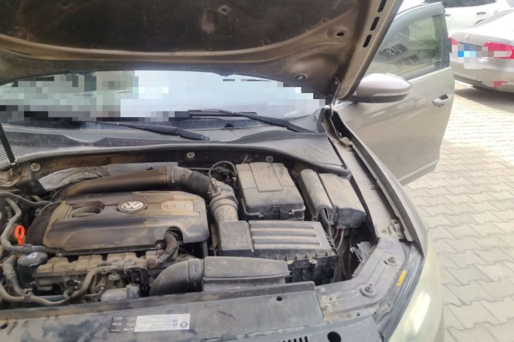 Used Volkswagen Passat 2011 2.0 TSI DSG Premium Edition Engine Bay Left