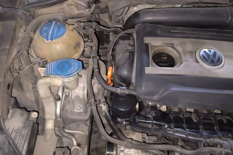 Used Volkswagen Passat 2011 2.0 TSI DSG Ultimate Edition Engine Bay Right
