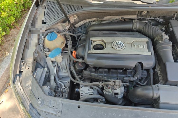 Used Volkswagen Passat 2011 1.8 TSI DSG Prestige Edition Engine Bay Right