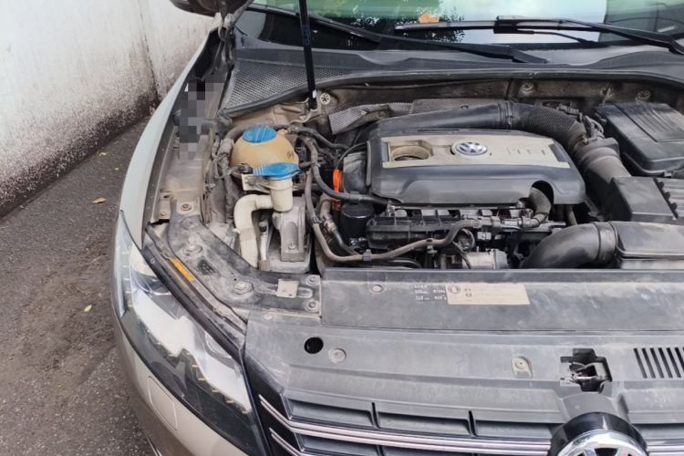 Used Volkswagen Passat 2011 2.0 TSI DSG Ultimate Edition Engine Bay Right