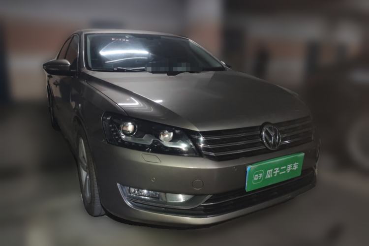 Used Volkswagen Passat 2011 1.8TSI DSG Prestige Edition Front Right 45 Deg