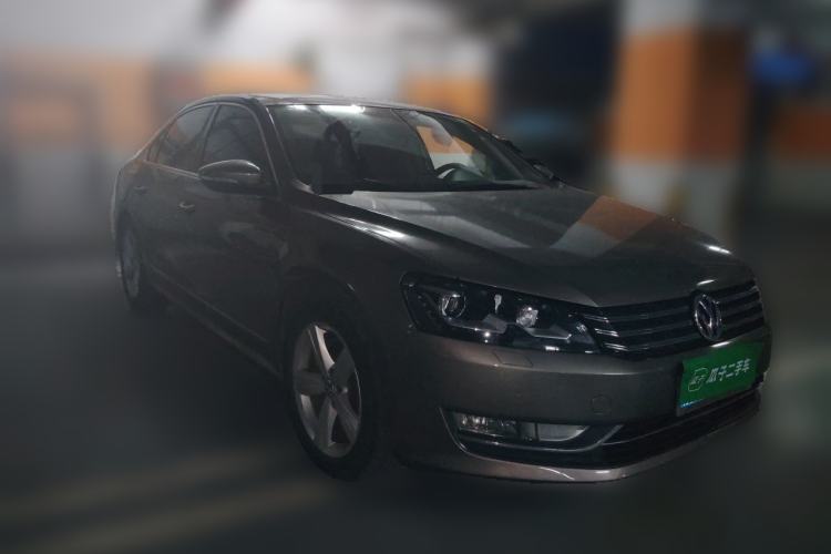 Used Volkswagen Passat 2011 1.8TSI DSG Prestige Edition Front Right 45 Deg